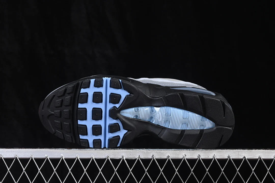 Nike Air Max 95 "Essential"