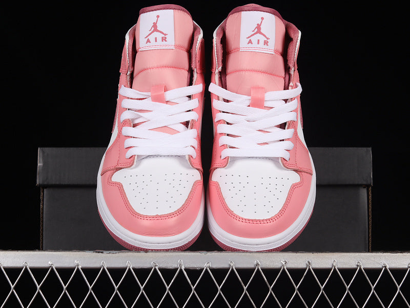 Air Jordan 1 Retro Mid "Valentine's Day 2023"