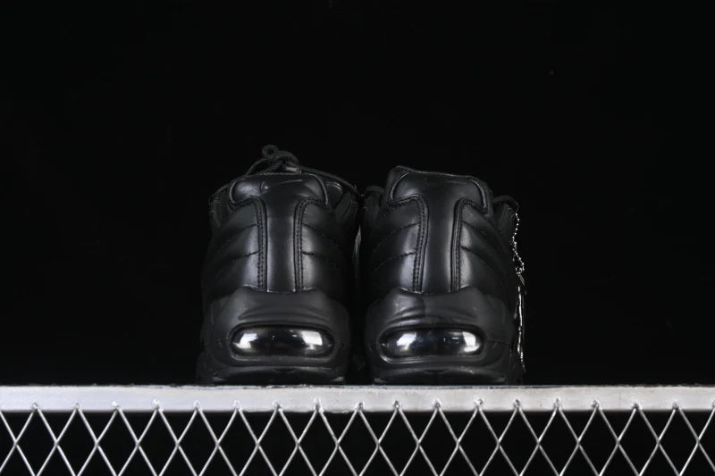 Nike Air Max 95 x Supreme "Lux Pack Triple Black"