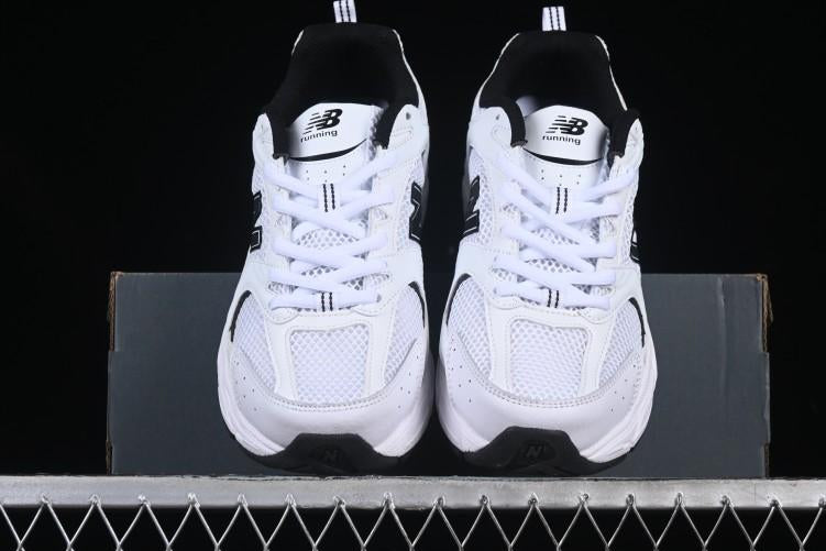 NB 530 "White Black Details"