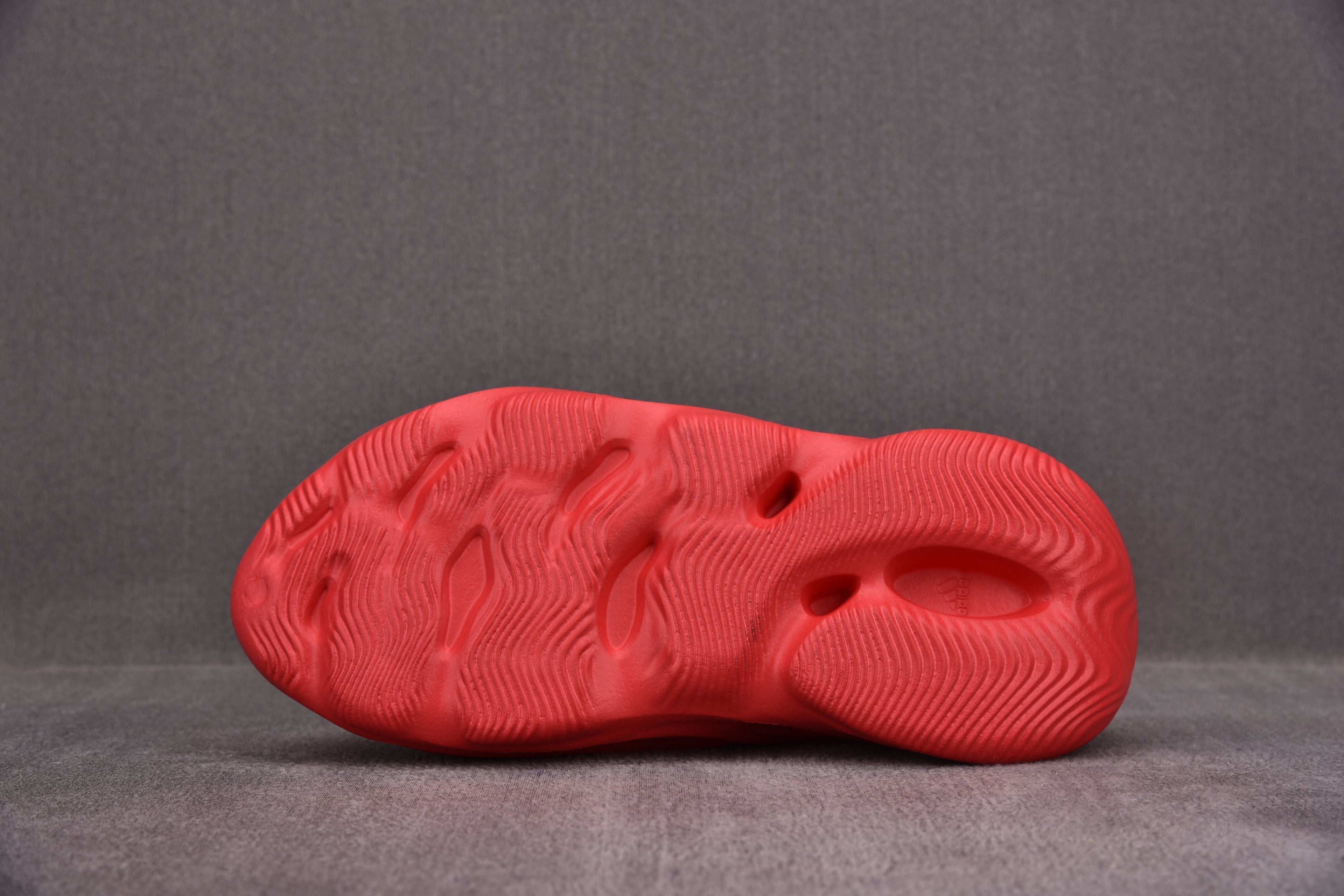 Adidas Yeezy Slide "Foam Runner Vermilion"