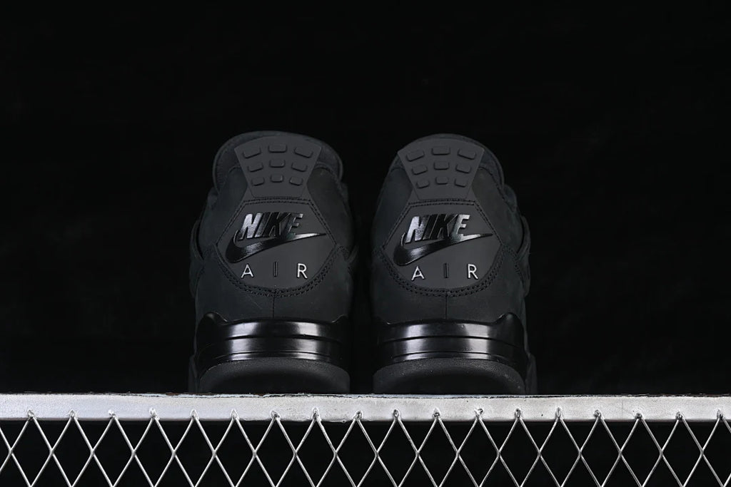 Air Jordan 4 Retro "Black Cat" '2025'