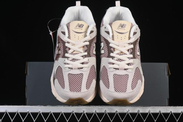 NB 530 "Bisque Earth Shadow Gum"