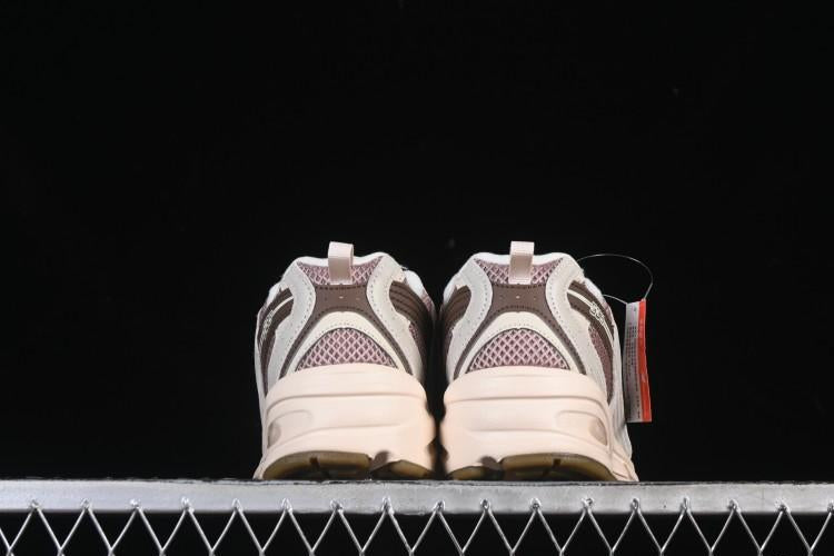 NB 530 "Bisque Earth Shadow Gum"