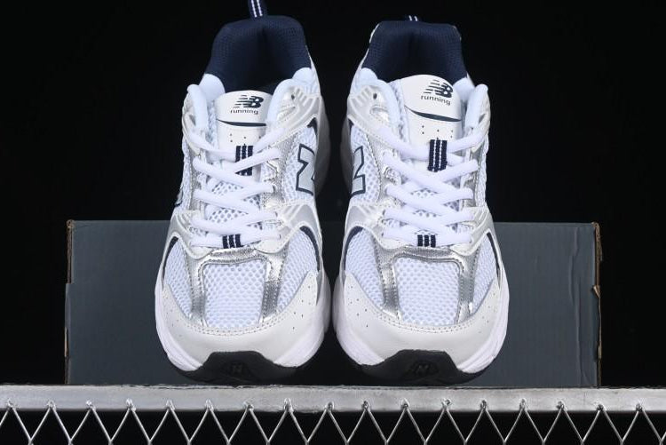 NB 530 "White Silver Navy"