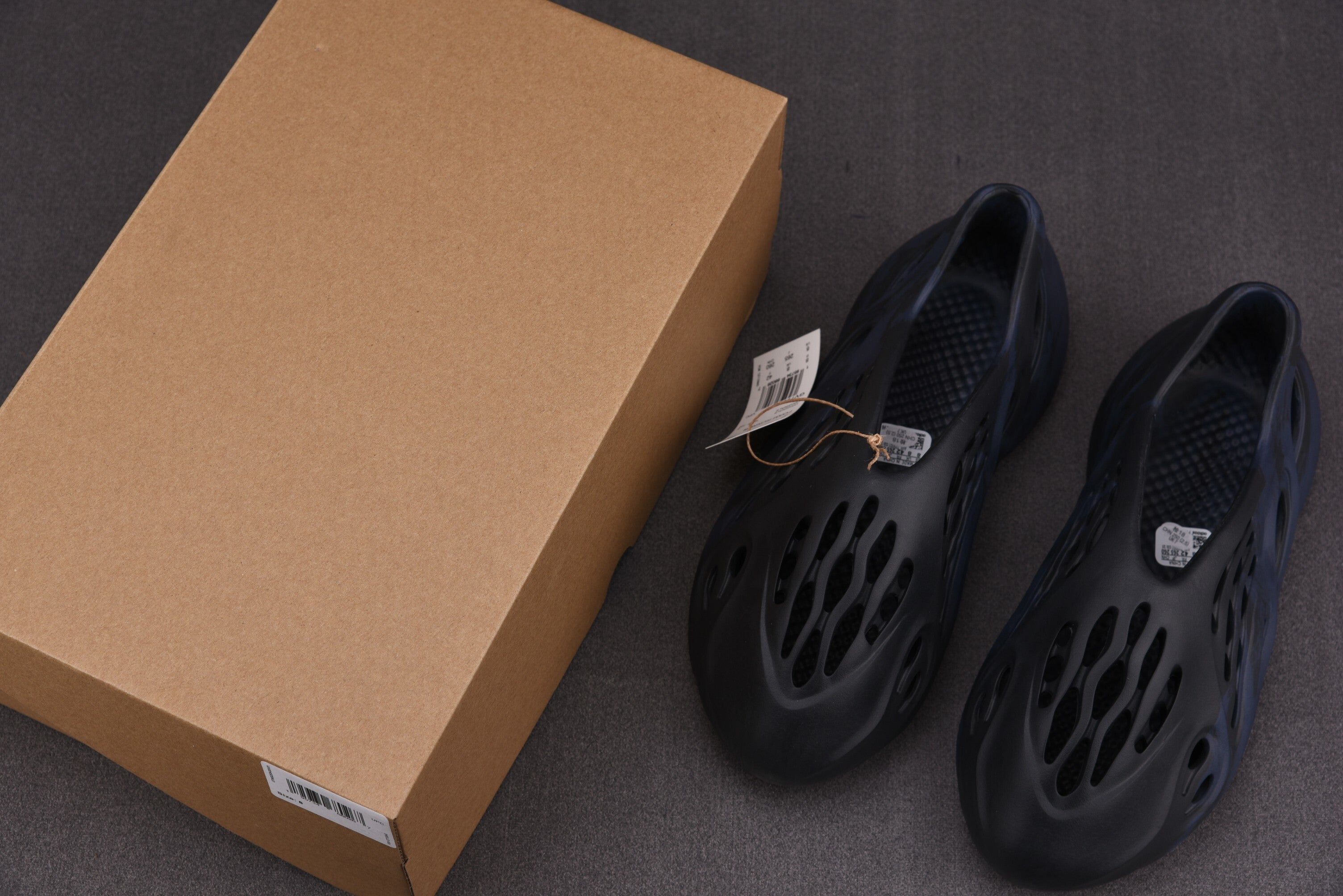 Adidas Yeezy Slide "Foam Runner Onyx"