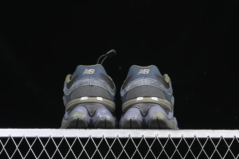 NB 9060 "Blacktop Dark Moss"