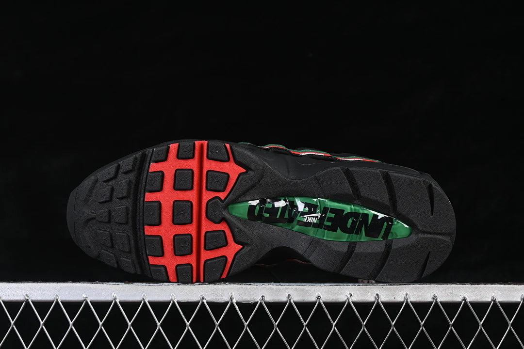 Nike Air Max 95 x UNDEFEATED "Black"