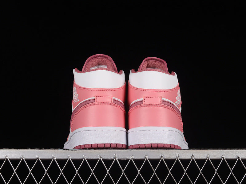 Air Jordan 1 Retro Mid "Valentine's Day 2023"