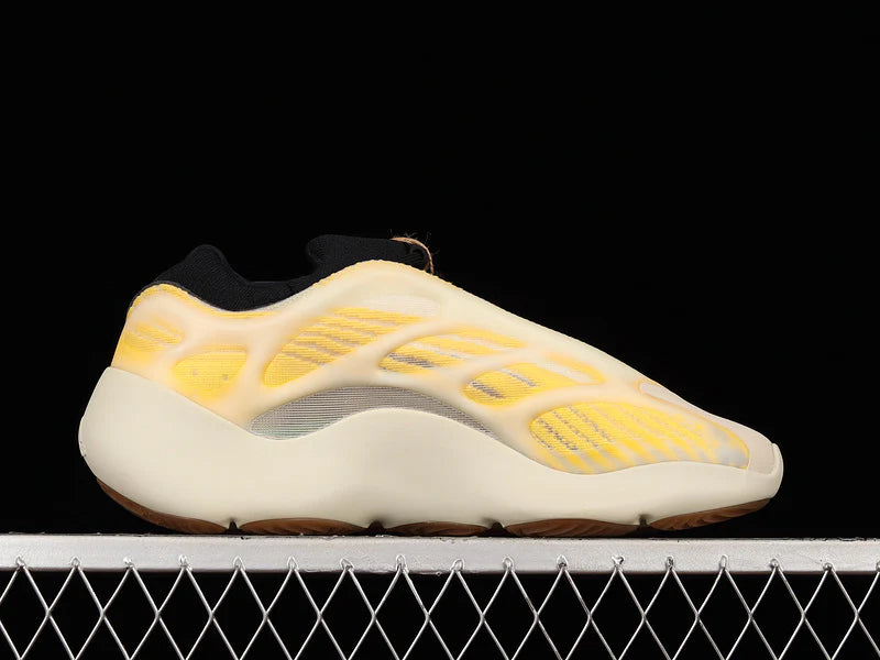 Adidas Yeezy Boost 700 V3 modelo "Mono Safflower"
