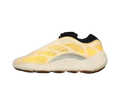 Adidas Yeezy Boost 700 V3 modelo "Mono Safflower"