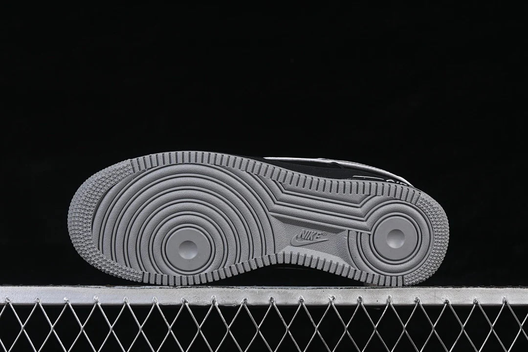 Nike Air Force 1 '07 LV8