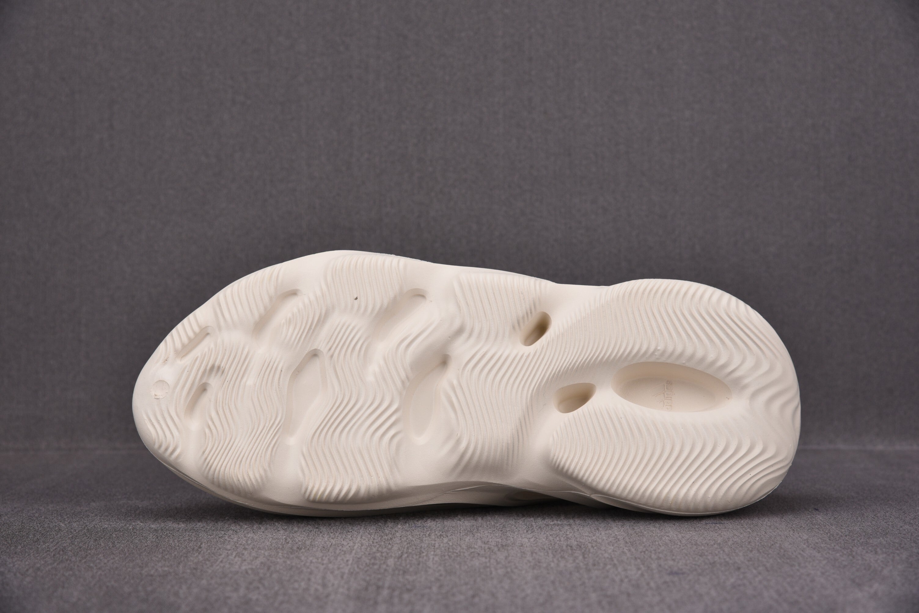 Adidas Yeezy Slide "Foam Runner Ararat"