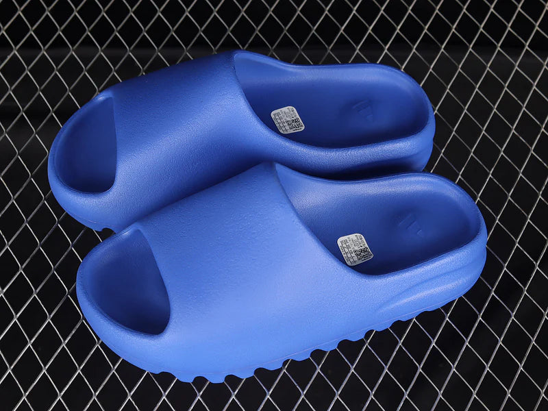 Adidas Yeezy Slide "Azure"