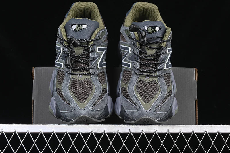 NB 9060 "Blacktop Dark Moss"