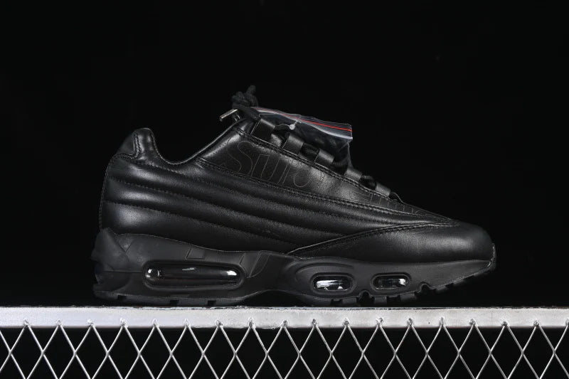 Nike Air Max 95 x Supreme "Lux Pack Triple Black"