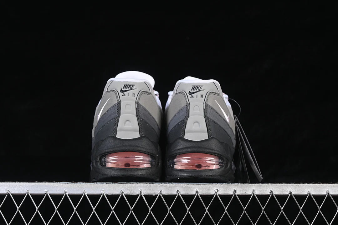 Nike Air Max 95 "Fireberry"
