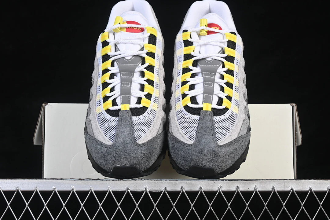 Nike Air Max 95 x UNDEFEATED "Geo Shanghai"
