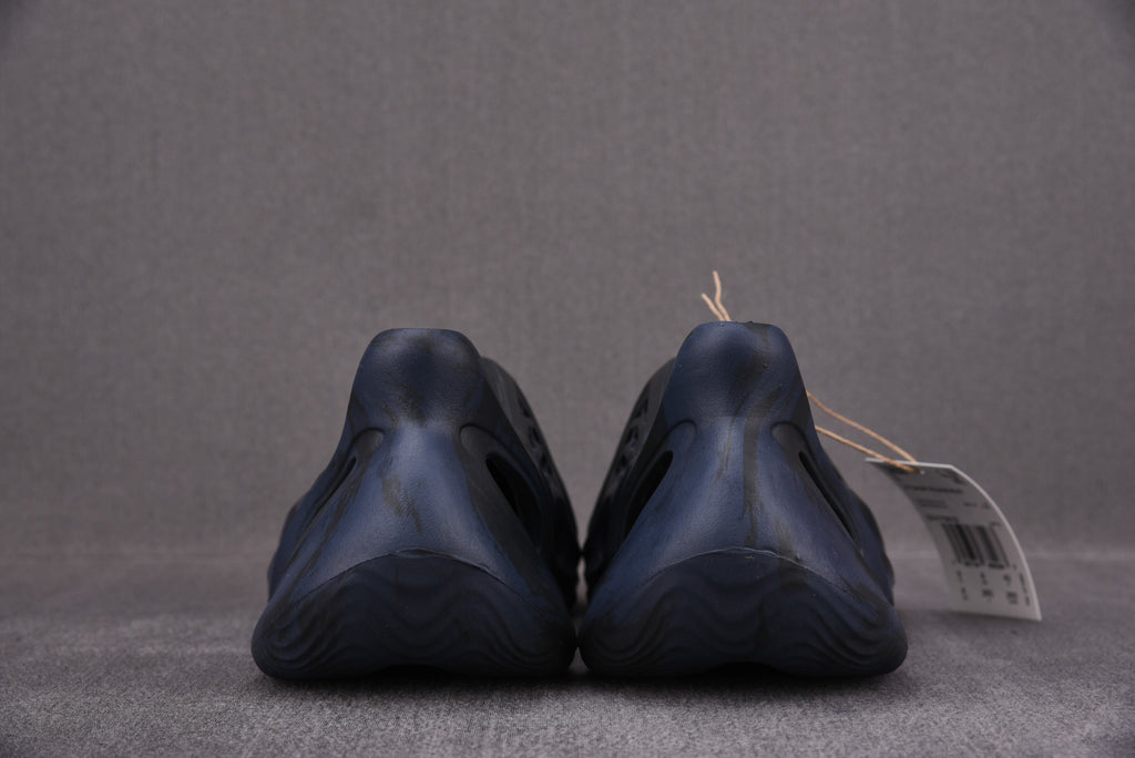 Adidas Yeezy Slide "Foam Runner Onyx"