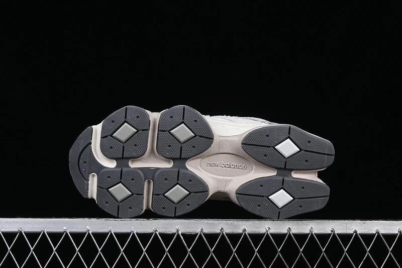 NB 9060 "Silver Grey"