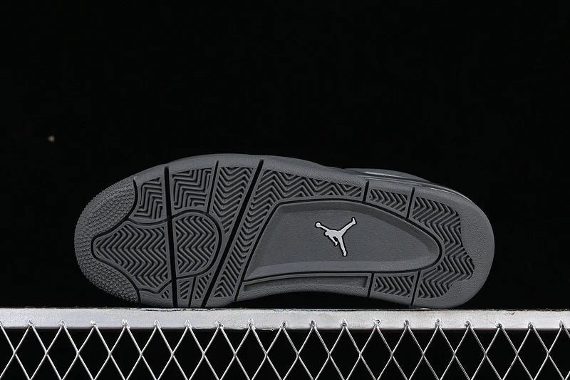 Air Jordan 4 Retro SE "Wet Cement"